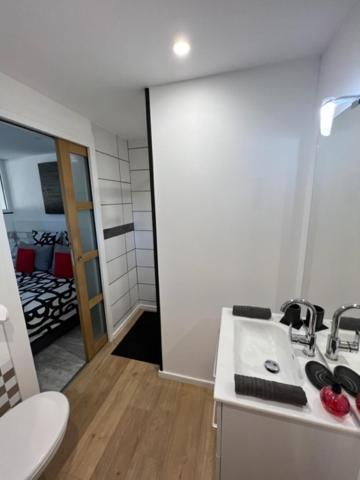 Charmant Studio Neuf De 40M2 / Tout Confort Arques-la-Bataille Exterior foto